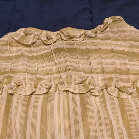 George (design by Mark Eisen) - Picture 4 of 7